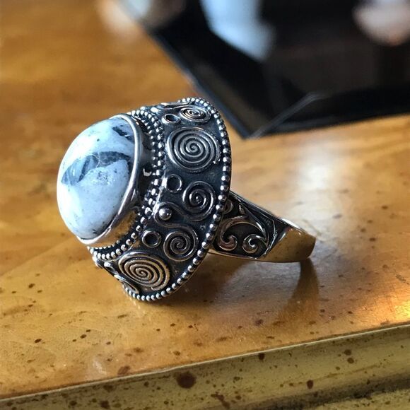 Genuine White Buffalo Turquoise Sterling Silver Cocktail Ring Size 7 - Picture 8 of 10